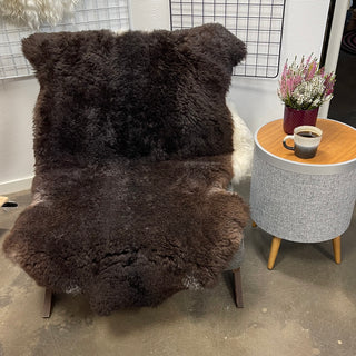 Islandsk klippet lammeskind sort str XXL 135+ cm - 5601
